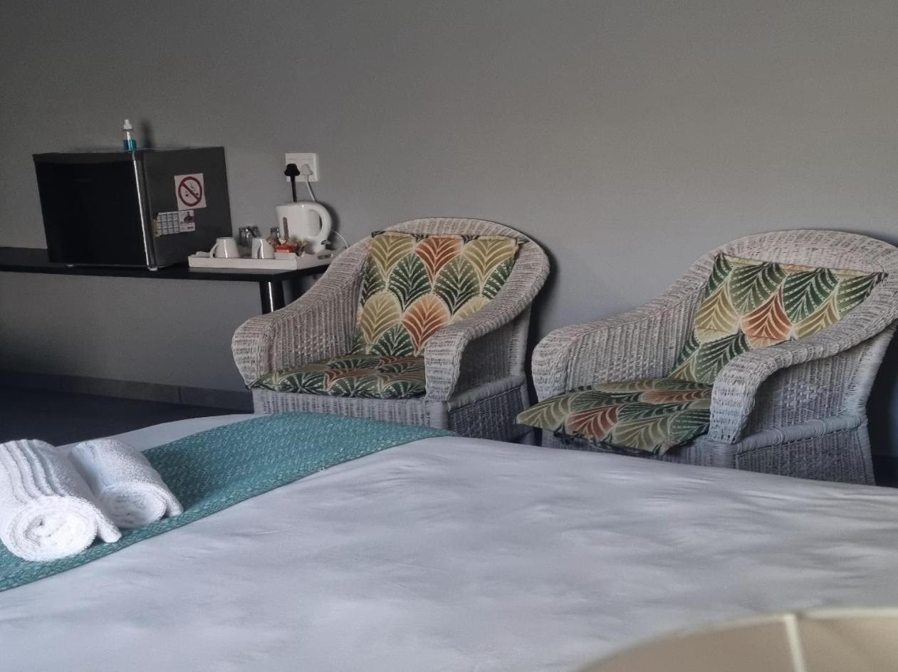 Northern Vine Guesthouse B&B Self-Catering Brackenfell Ngoại thất bức ảnh