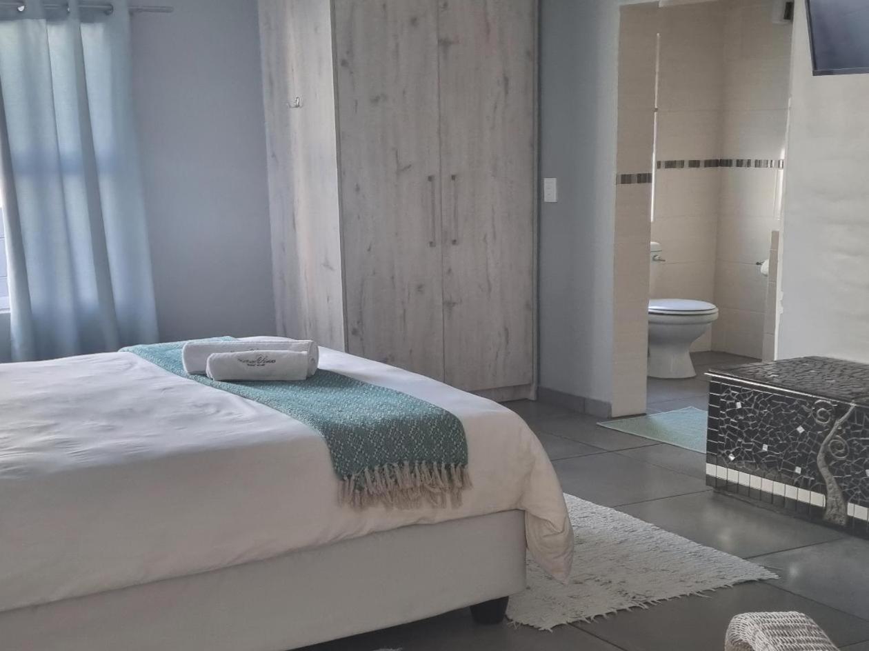 Northern Vine Guesthouse B&B Self-Catering Brackenfell Ngoại thất bức ảnh